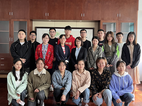 汪美贞工作室_副本.jpg 汪美贞工作室_副本.jpg